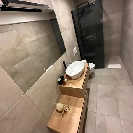 Olivia By Locap Group 아파트