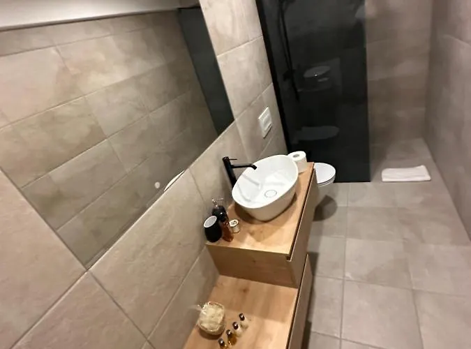 Olivia By Locap Group 公寓